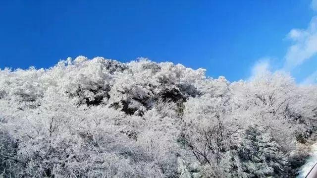 电脑右下角的时间停止了怎么办?游戏画面